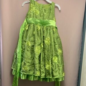 Girls Green Floral Embroidered Party Dress